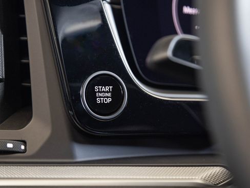 Certified 2026 Porsche Cayenne Coupe image 17