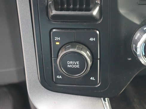Used 2023 Ford F150 Lariat AWD/4WD image 29