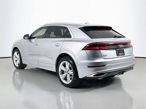 Used 2023 Audi Q8 Prestige image 5