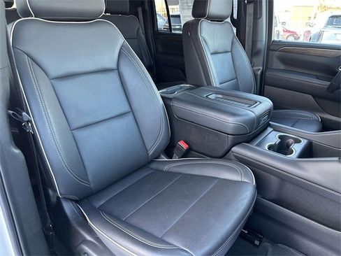 Used 2024 Chevrolet Suburban Premier w/ Premium Package image 23