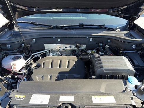 Certified 2025 Volkswagen Atlas SE w/ Panoramic Sunroof Package FWD image 26