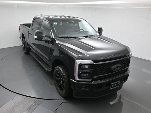 New 2026 Ford F250 Lariat w/ Black Appearance Package image 37