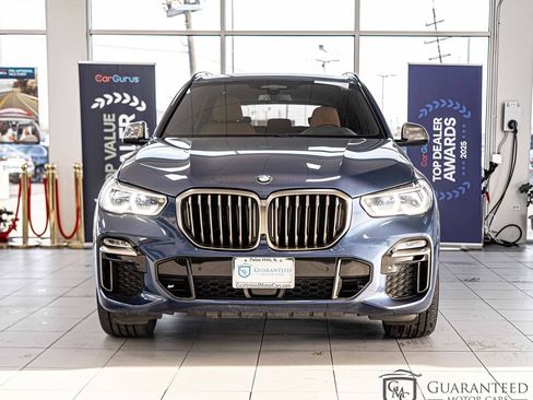 Used 2021 BMW X5 M50i w/ Executive Package image 2