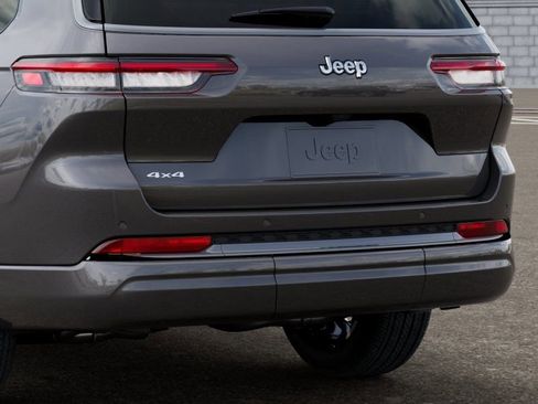New 2026 Jeep Grand Cherokee L Limited AWD/4WD image 13
