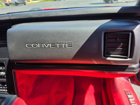 Used 1988 Chevrolet Corvette Coupe image 26