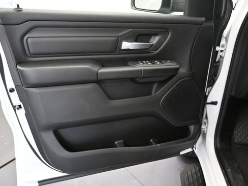 New 2026 RAM 1500 Express AWD/4WD image 14