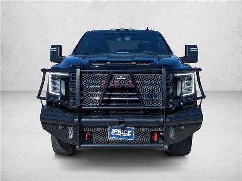 Used 2022 GMC Sierra 2500 AT4 image 2