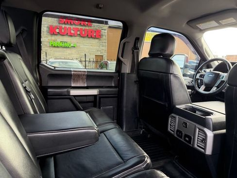 Used 2017 Ford F250 Lariat w/ Lariat Value Package AWD/4WD image 24