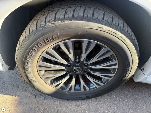 Used 2022 Nissan Armada SL w/ Midnight Edition Package image 6