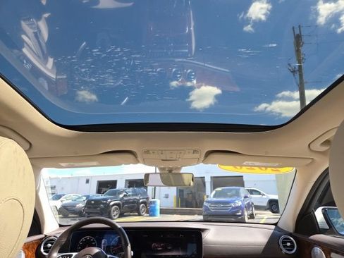 Used 2020 Mercedes-Benz E 450 4MATIC Wagon image 18