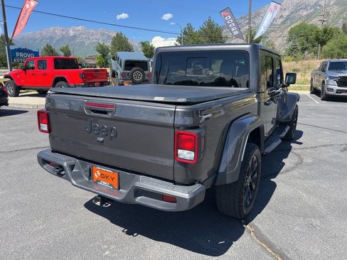 Used 2024 Jeep Gladiator Sport AWD/4WD image 9