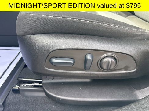 Used 2023 Chevrolet Blazer LT w/ Convenience Package image 4