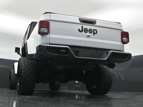 Used 2020 Jeep Gladiator Sport w/ Quick Order Package 24S AWD/4WD image 32