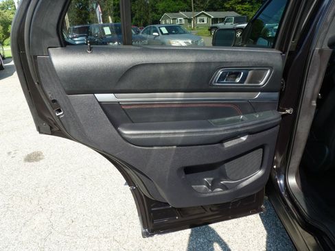 Used 2019 Ford Explorer Sport w/ Equipment Group 401A AWD/4WD image 29