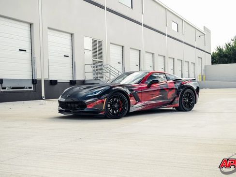 Used 2015 Chevrolet Corvette Z06 w/ 3LZ Preferred Equipment Group RWD image 13