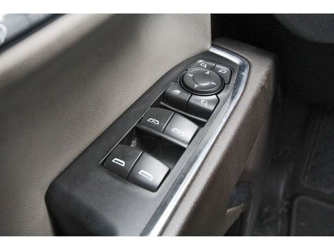 Used 2024 GMC Sierra 1500 SLT image 19