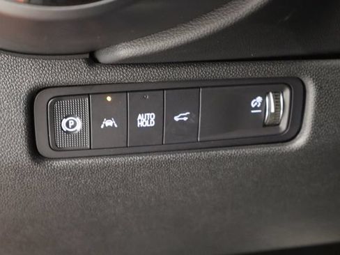 Used 2025 Chevrolet Equinox EV RS FWD image 22