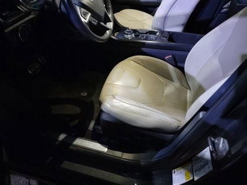 Used 2018 Ford Fusion Titanium image 9