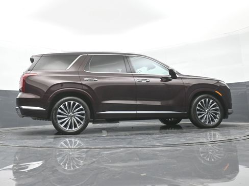 Used 2024 Hyundai Palisade Calligraphy image 48