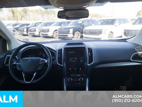 Used 2024 Ford Edge SEL image 20
