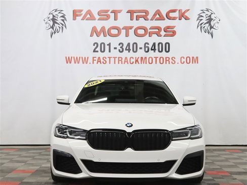 Used 2021 BMW M550i xDrive w/ Executive Package AWD/4WD image 2