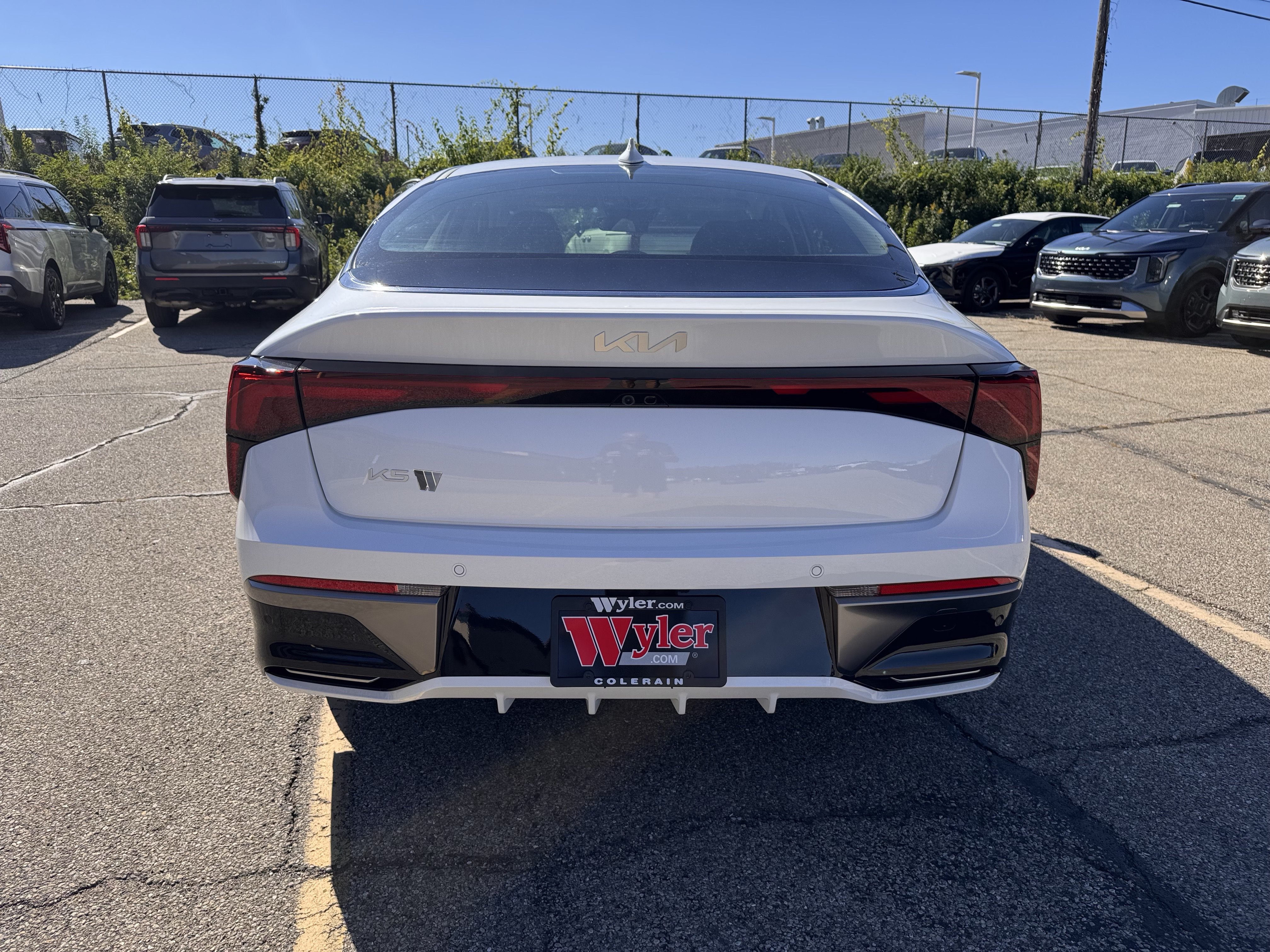 New 2027 Kia K5 LXS FWD image 5