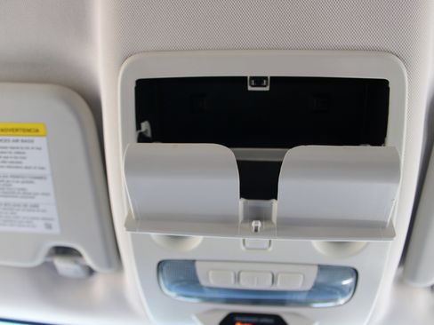 Used 2020 Ford EcoSport SE w/ SE Convenience Package image 27