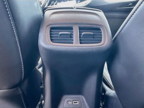 Used 2021 Buick Envision Essence w/ Sport Touring Package FWD image 21