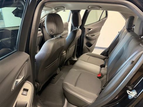 Used 2025 Buick Encore GX Preferred FWD image 28