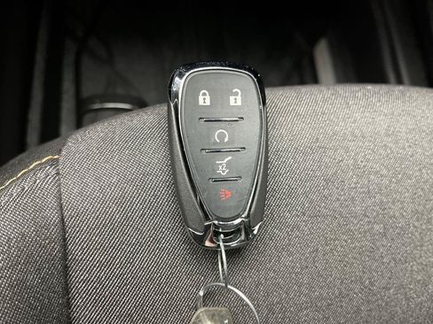 Used 2021 Chevrolet Equinox LT AWD/4WD image 25