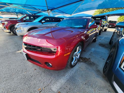 Used 2013 Chevrolet Camaro LT image 2