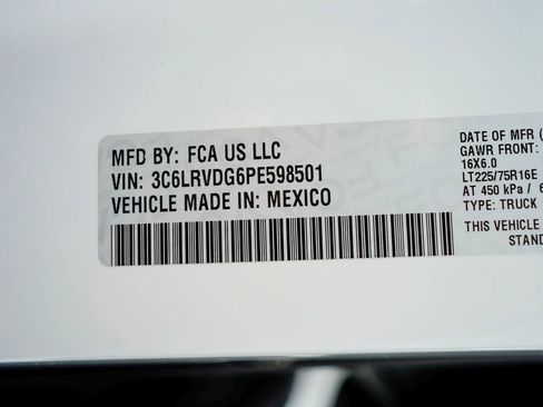 Used 2023 RAM ProMaster 2500 FWD image 24