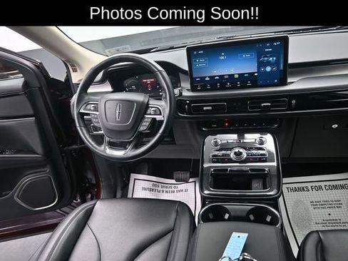 Used 2023 Lincoln Nautilus AWD w/ Premium Package image 8