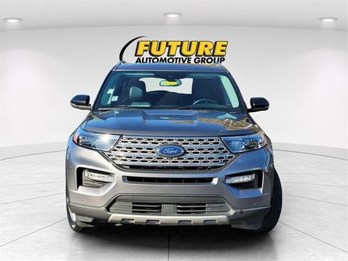 Certified 2022 Ford Explorer Limited w/ Equipment Group 301A image 6
