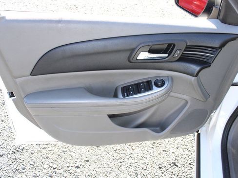 Used 2014 Chevrolet Malibu LS w/ Protection Package FWD image 19
