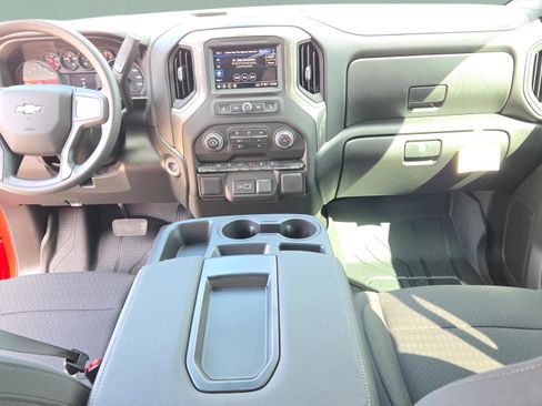 New 2026 Chevrolet Silverado 1500 Custom w/ LPO, Dark Essentials Package RWD image 24