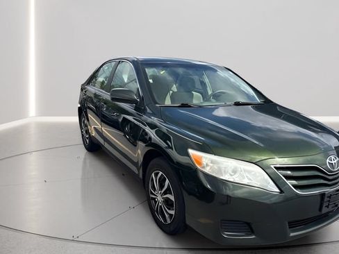 Used 2010 Toyota Camry LE FWD image 11