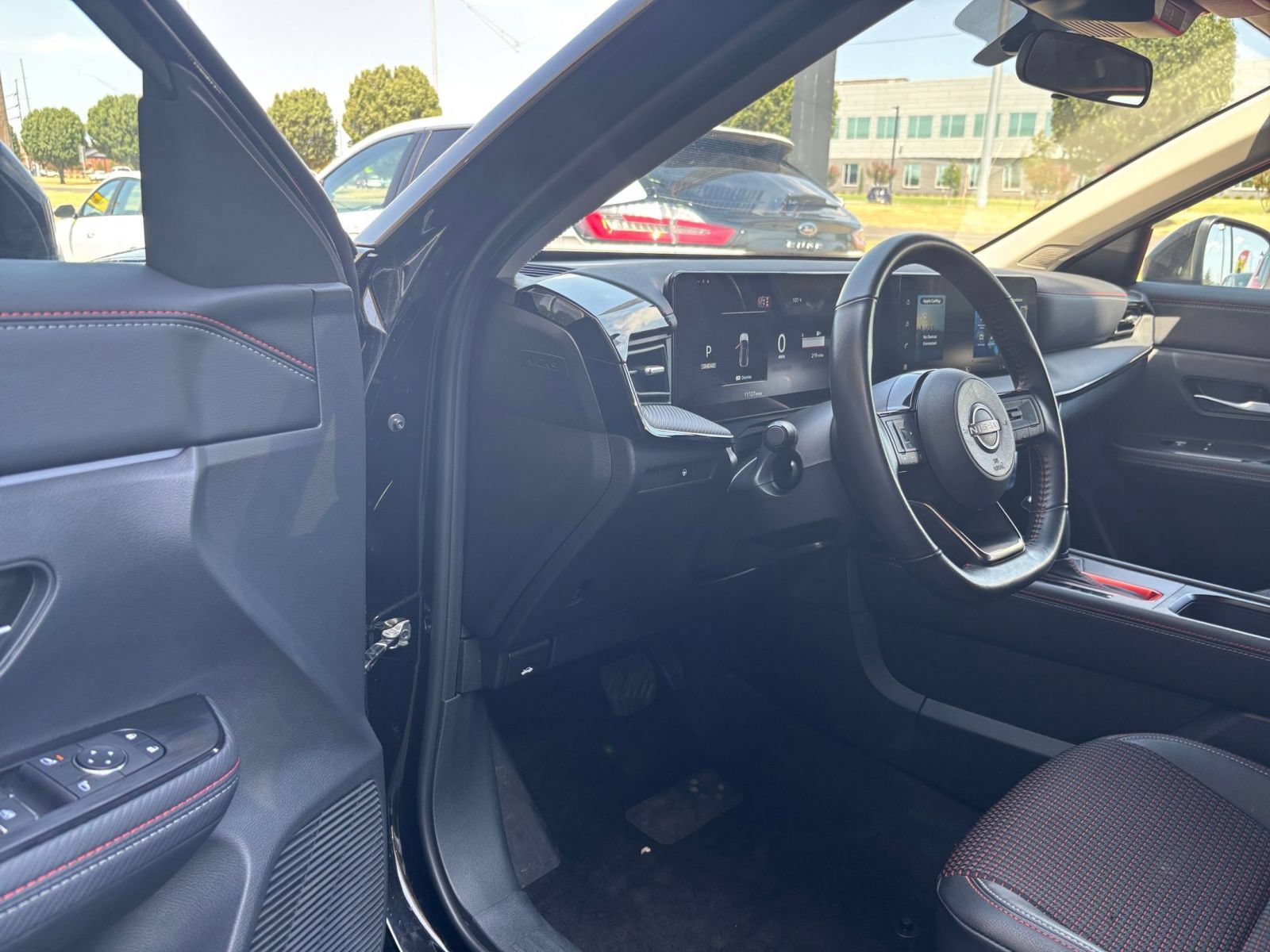 Used 2026 Nissan Kicks SR AWD/4WD image 32