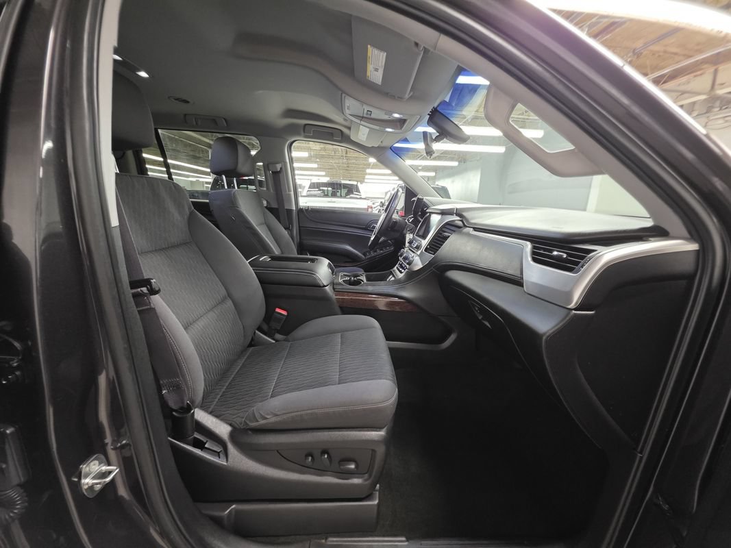 Used 2017 GMC Yukon XL SLE AWD/4WD image 30