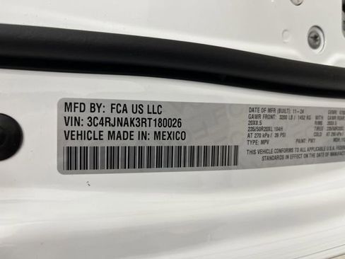 Used 2024 Jeep Wagoneer Launch Edition image 42