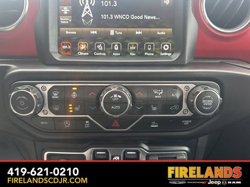 Used 2022 Jeep Gladiator Rubicon w/ Cold Weather Group image 28