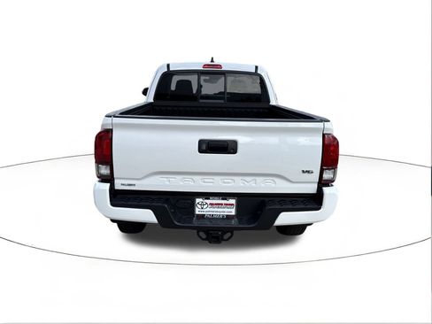 Used 2022 Toyota Tacoma SR5 image 4
