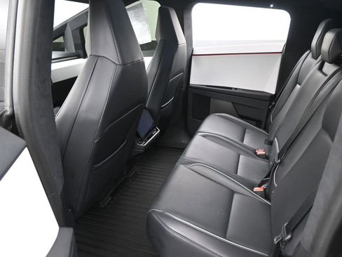 Used 2024 Tesla Cybertruck AWD Crew Cab image 24