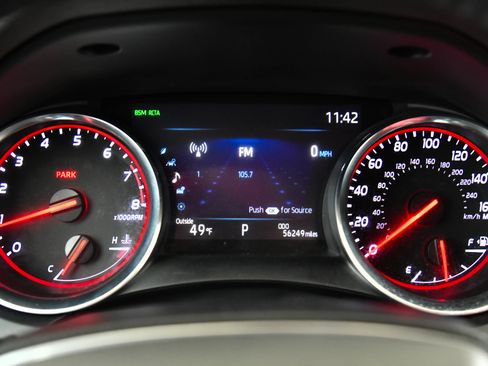 Used 2019 Toyota Camry XSE image 30