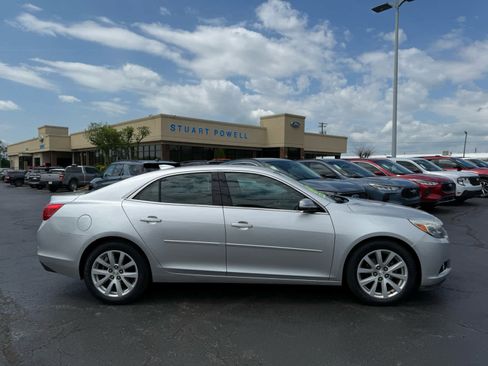 Used 2015 Chevrolet Malibu LT image 18