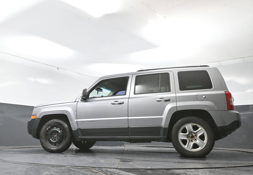 Used 2017 Jeep Patriot Sport w/ Power Value Group FWD image 29