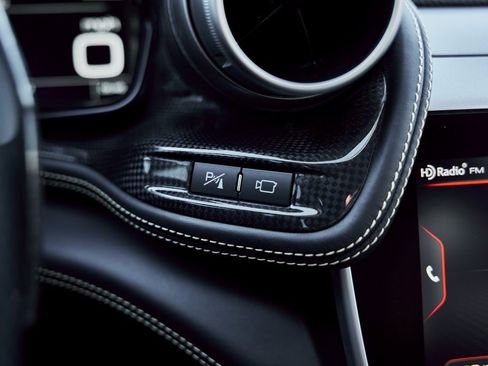 Used 2018 Ferrari GTC4Lusso T image 59