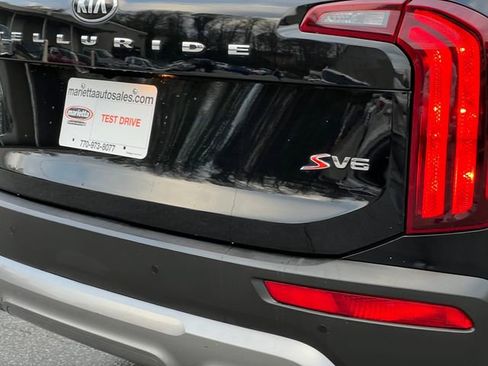 Used 2020 Kia Telluride S w/ S 8 Passenger Seating Package image 9