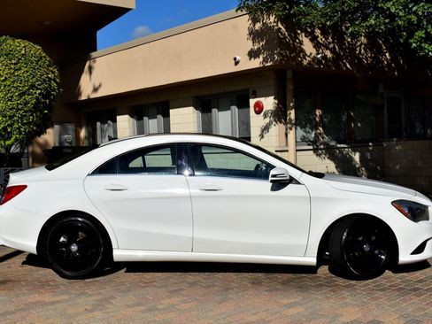 Used 2015 Mercedes-Benz CLA 250 image 13