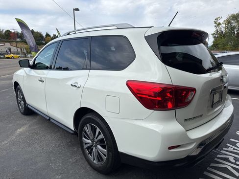 Used 2018 Nissan Pathfinder S image 5